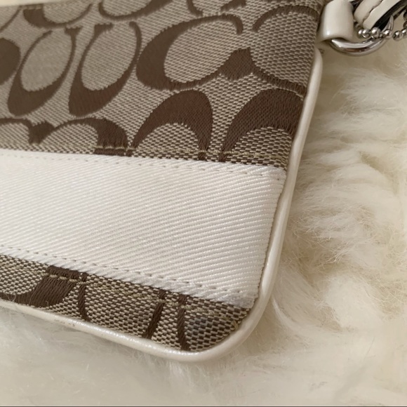 Coach Wristlet - Picture 7 of 9